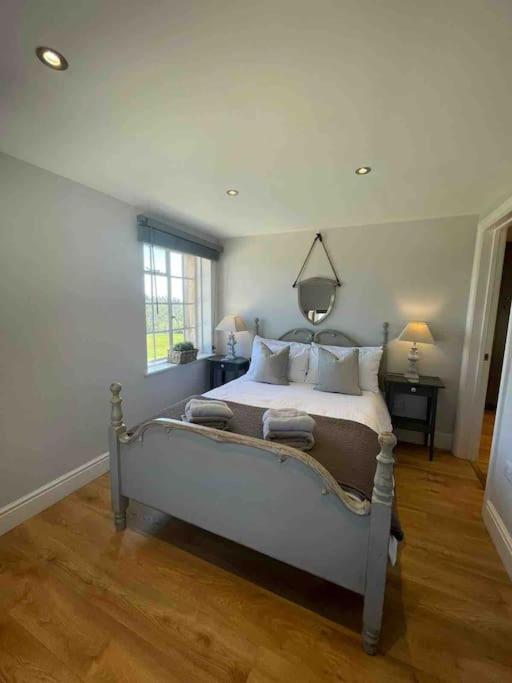 The Coach House Apartment Alderbury Exterior photo