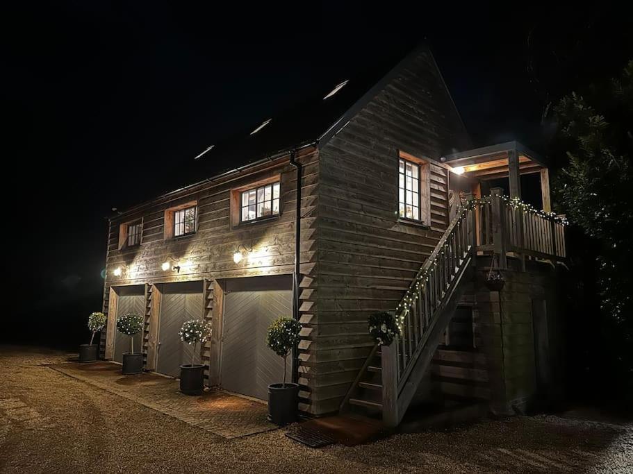 The Coach House Apartment Alderbury Exterior photo