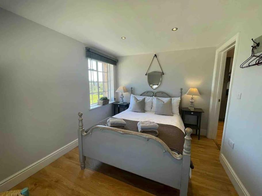 The Coach House Apartment Alderbury Exterior photo